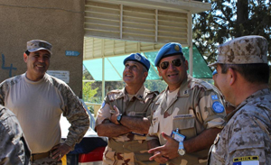 Visita del Comandante de Operaciones Terrestre del Ejército Chileno
