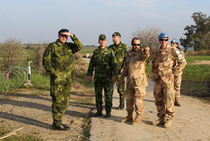 Visita de la Comitiva del Centro Internacional de las Fuerzas Armadas Suecas